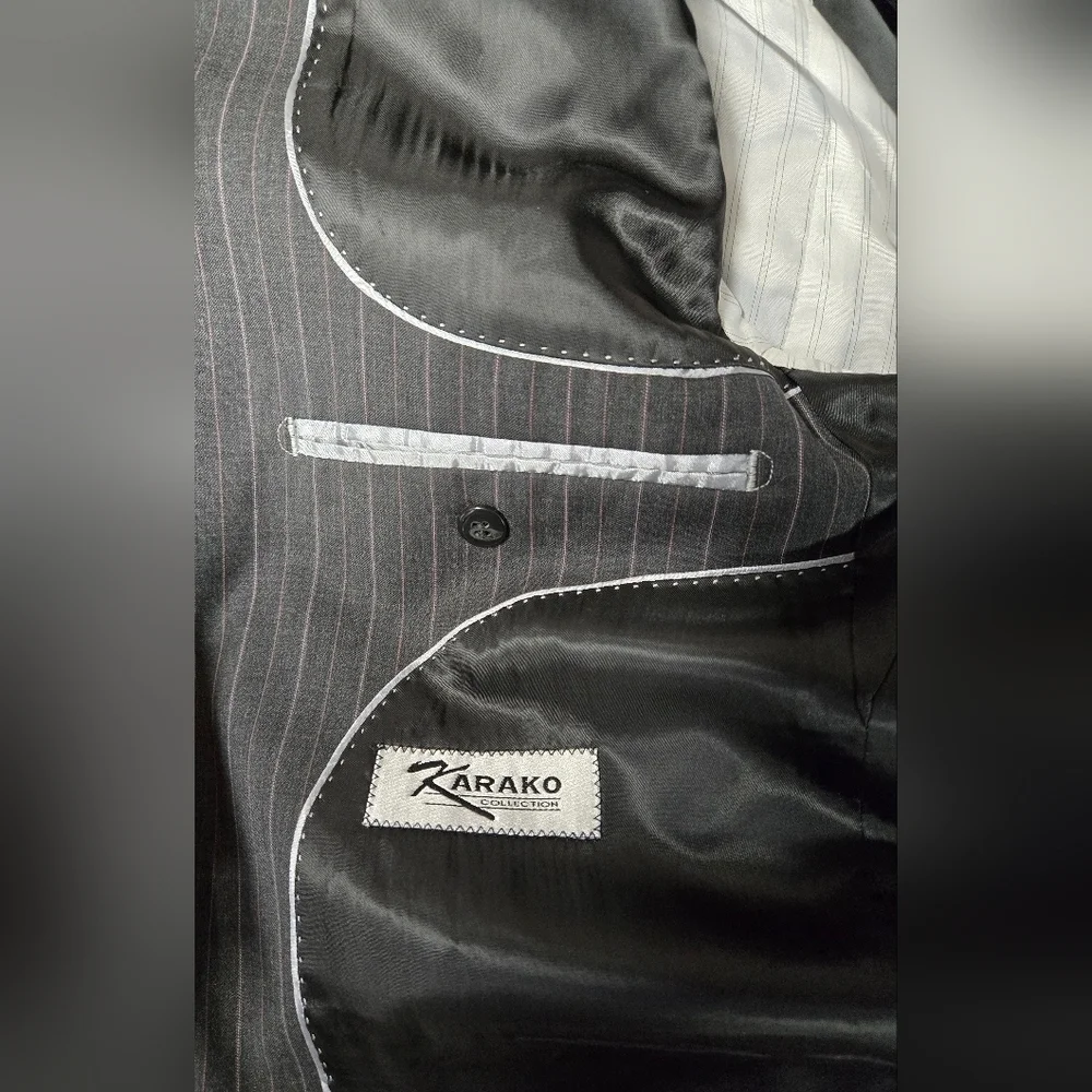 Karako Charcoal Pinstripe Suit Wool 40 May Have Been Altered See Measurments